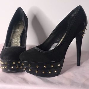 Black and gold spike platform heel